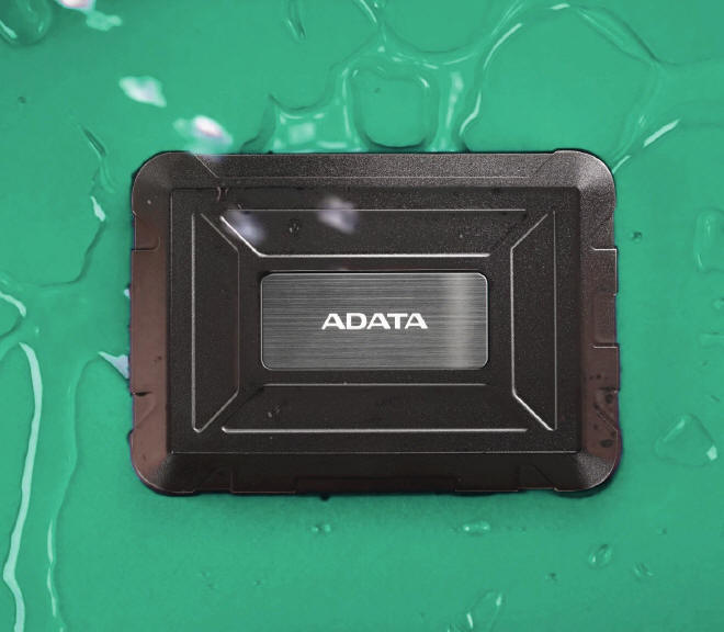 ADATA ED600 - obudowa odporna na wstrząsy, wodę i kurz
