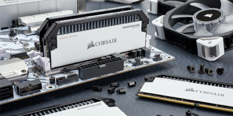 CORSAIR Dominator Platinum Special Edition CONTRAST DDR4