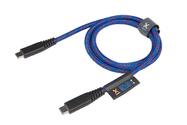 Xtorm Solid Blue – pancerne kable USB/Lightning 