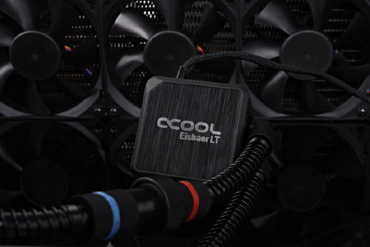 Alphacool wprowadza chodzenie Eisbaer LT AIO