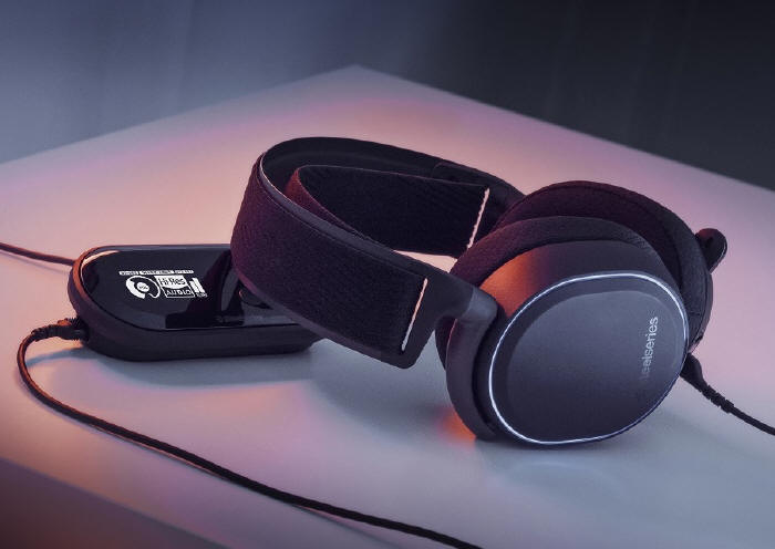 SteelSeries przedstawia serię słuchawek Arctis Pro