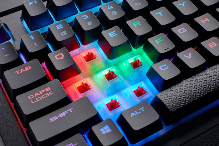 Corsair K68 RGB - wodoodporna i z podświetleniem