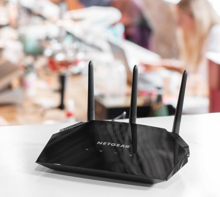 NETGEAR WAC124 – zaprojektowany z myślą o małych firmach