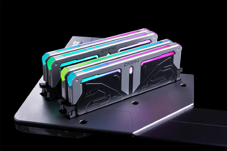 ZADAK SPARK RGB DDR4 - nowa seria pamięci