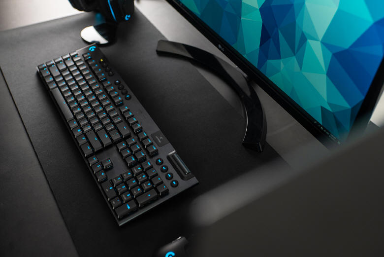 Logitech G915 LIGHTSPEED oraz G815 LIGHTSYNC RGB