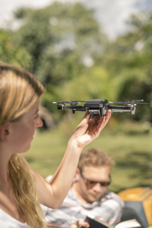 Yuneec przedstawia Mantis G - Dron 4K stabilizowany gimbalem