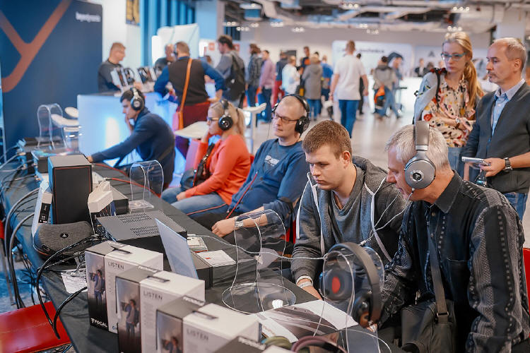 Największa w Polsce strefa słuchawek na Audio Video Show 2019