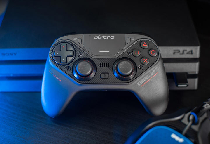 ASTRO GAMING C40 TR - konfigurowalny, modularny pad