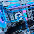 Obrazek CORSAIR - podzespoły PC w białej wersji kolorystycznej