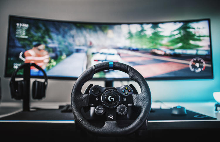 Logitech G923 z technologią TRUEFORCE