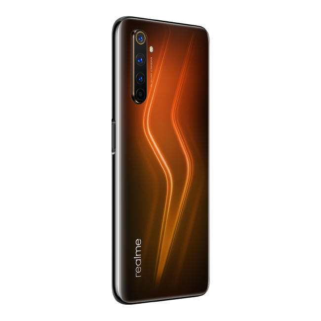 Realme dla sieci 5G dostępne w NTT System
