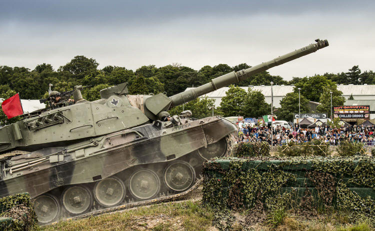 Tankfest Online 2020 – największy na świecie pokaz jeżdżących czołgów