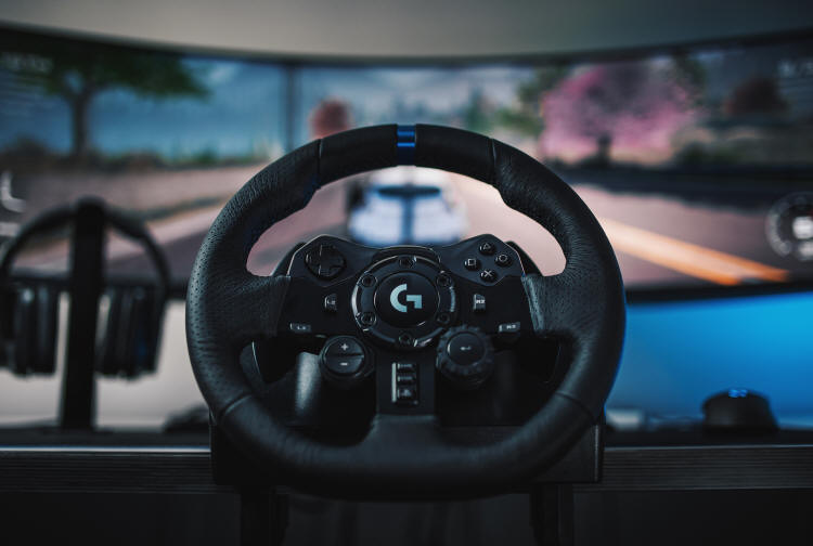 Logitech G923 z technologią TRUEFORCE