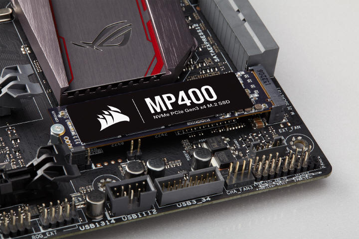 CORSAIR MP400 – SSD M.2 NVMe z pamięcią 3D QLC NAND