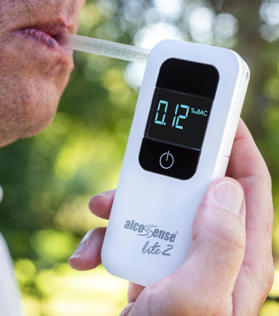 AlcoSense Lite 2 – przystępny cenowo alkomat półprzewodnikowy