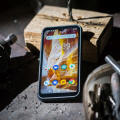 Obrazek Maxcom MS572 - wytrzymay smartfon  do pracy i nie tylko