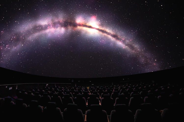 Sony i RSA Cosmos dostarczają technologię do planetarium 3D 10K