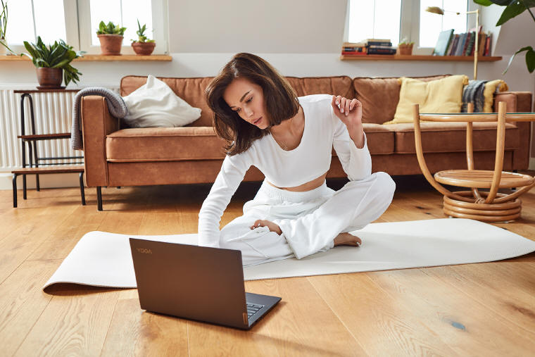 Natalia Szroeder ambasadorką marki Lenovo Yoga