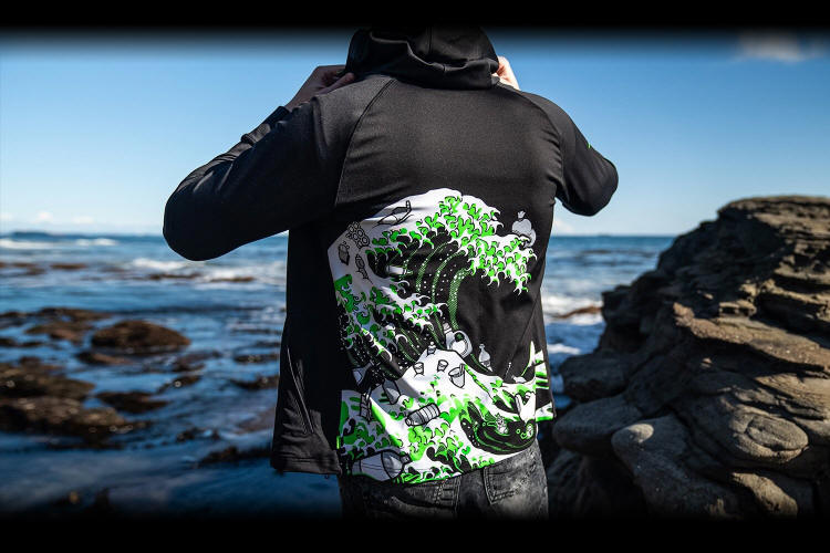 RAZER pokazuje kolekcję ubrań KANAGAWA WAVE