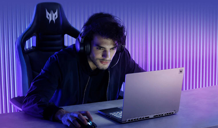 Acer Predator Triton 300 SE