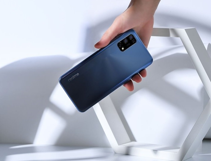 realme - dwa flagowce w 2021 roku