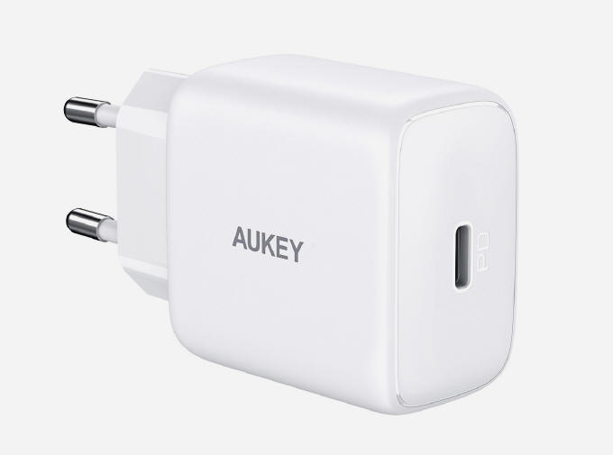 Cztery Ładowarki sieciowe Aukey