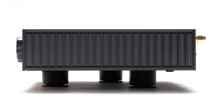 ENLEUM AMP-23R – Sprawdzona receptura po rasowym tuningu