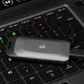 Obrazek CORSAIR przedstawia przenony dysk SSD USB Type-C EX100U