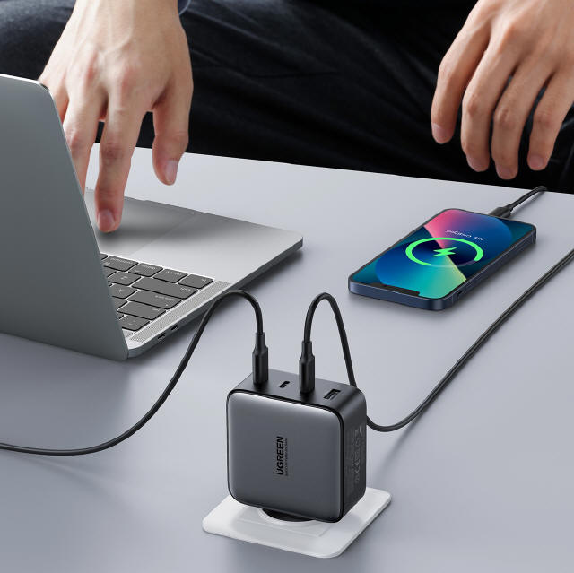 Ugreen Nexode - 3x szybciej, niż oryginalne ładowarki do iPhone’a...