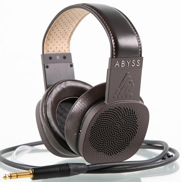 Abyss Diana TC - flagowiec w mobilnym wydaniu
