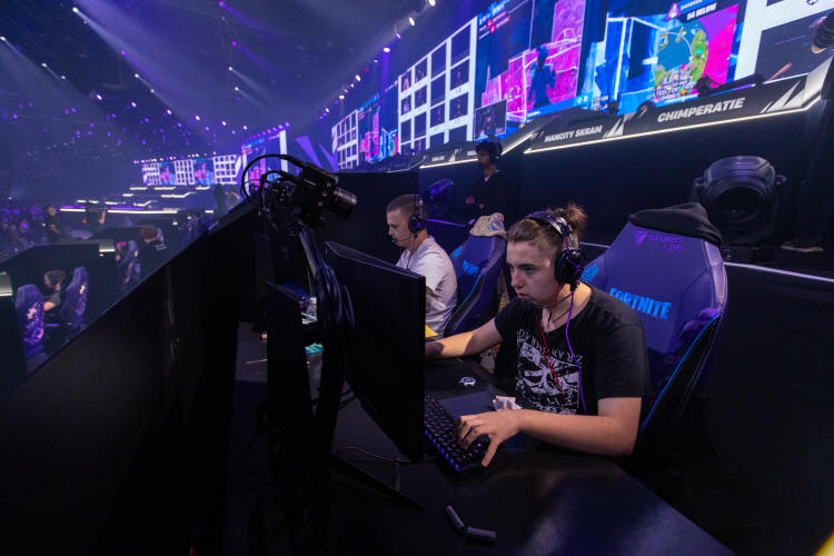 Polski duet zdobywa Królewskie Zwycięstwo w Fortnite