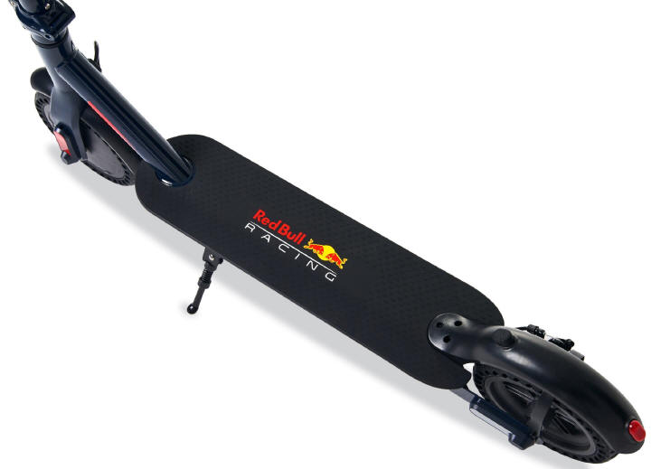 Nowe hulajnogi elektryczne Red Bull Racing już w Polsce