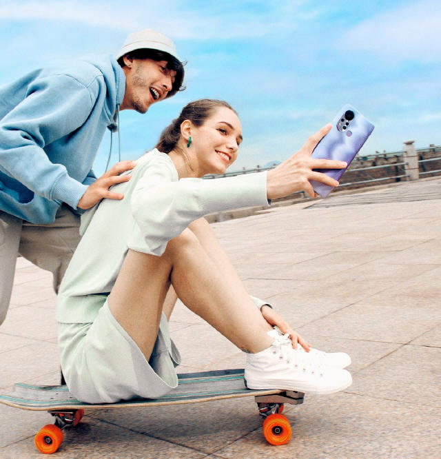 Infinix prezentuje serię smartfonów HOT w Polsce