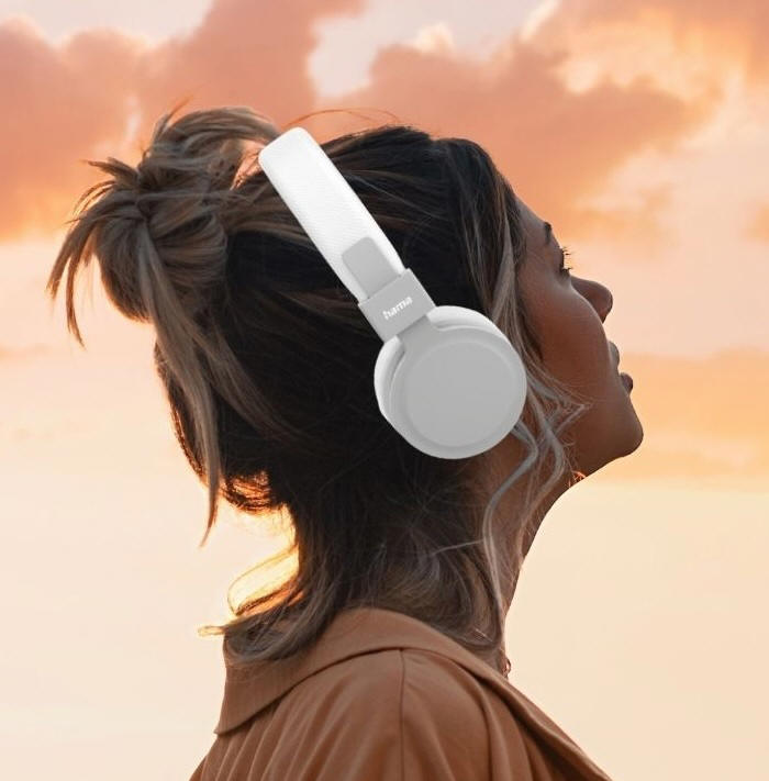 Hama prezentuje najnowsze nauszne słuchawki Bluetooth Freedom Lit