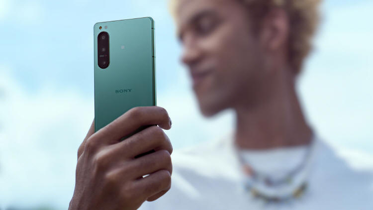 Sony wprowadza kompaktowy smartfon klasy premium - Xperia 5 IV