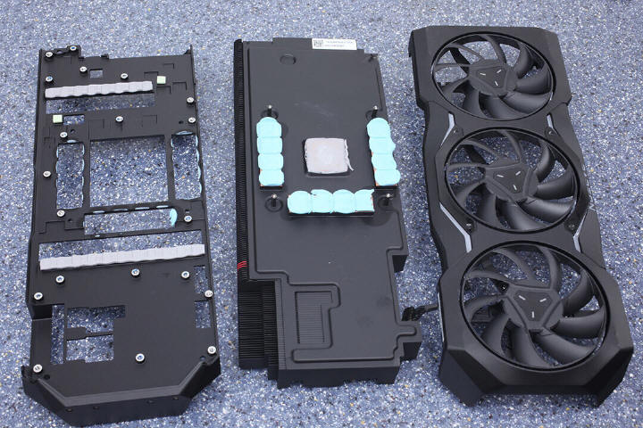 AMD Radeon RX 7900 XTX mają wadliwe systemy chłodzenia???