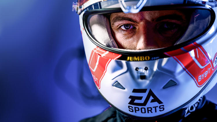 Max Verstappen podpisuje umow z EA SPORTS