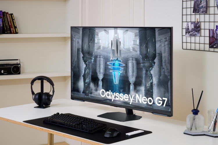 Samsung Odyssey Neo G7 43-cale - gamingowy Mini-LED