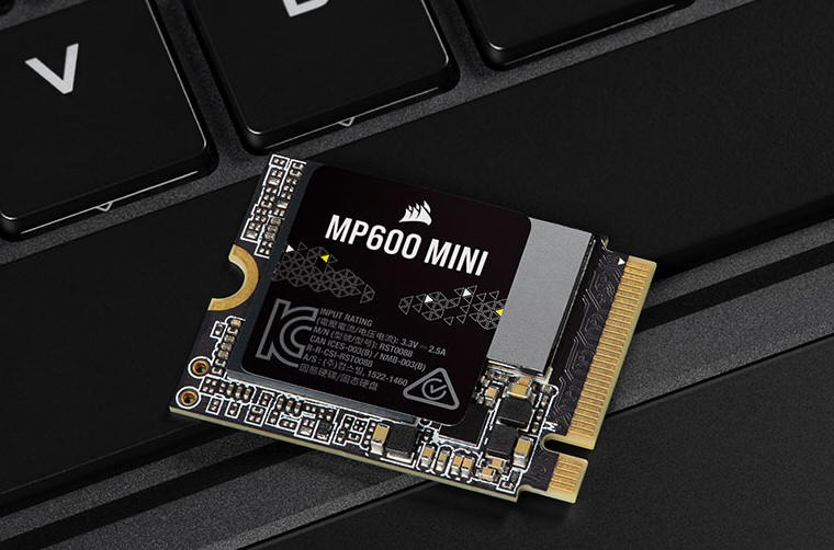 CORSAIR - dyski M.2 NVMe SSD MP600 MINI i MP600 CORE XT