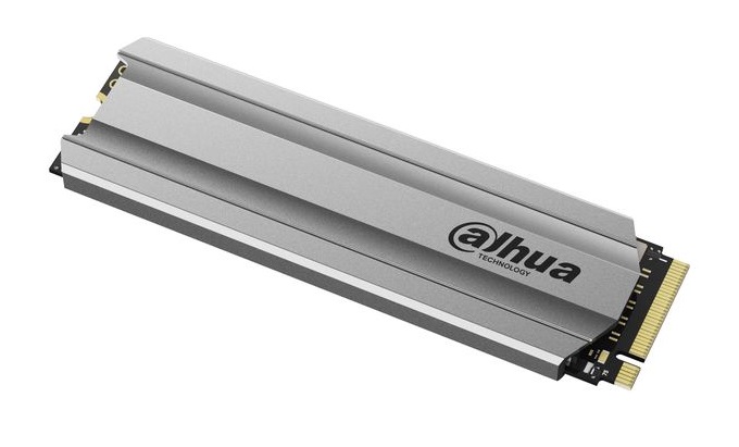 Dahua C900 PLUS — szybkie nośniki M.2 NVMe