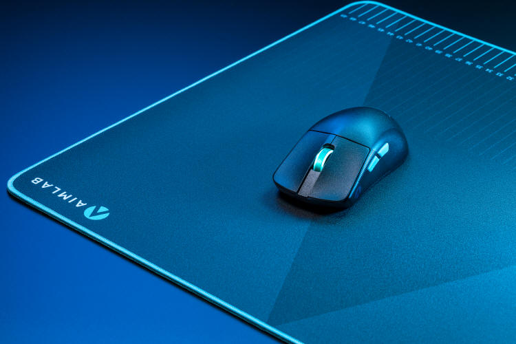 ASUS ROG - mysz Harpe Ace i podkładka Hone Ace w edycjach Aim Lab