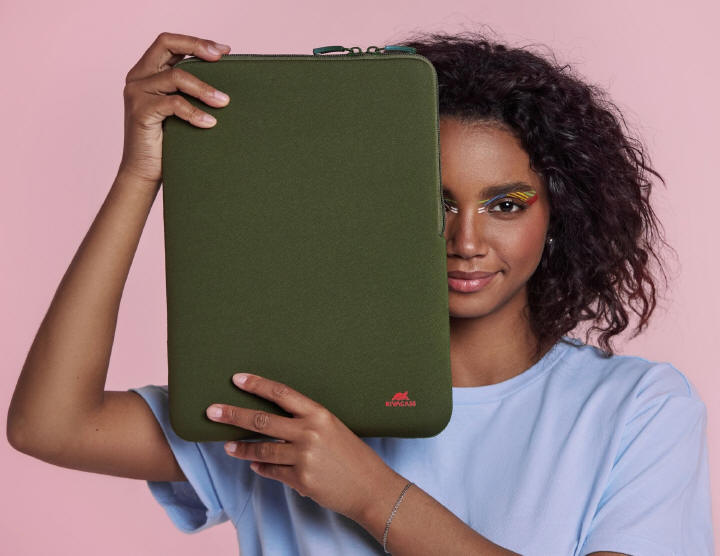 RIVACASE Antishock – nowe, chronice przed wstrzsami, etui na laptopy