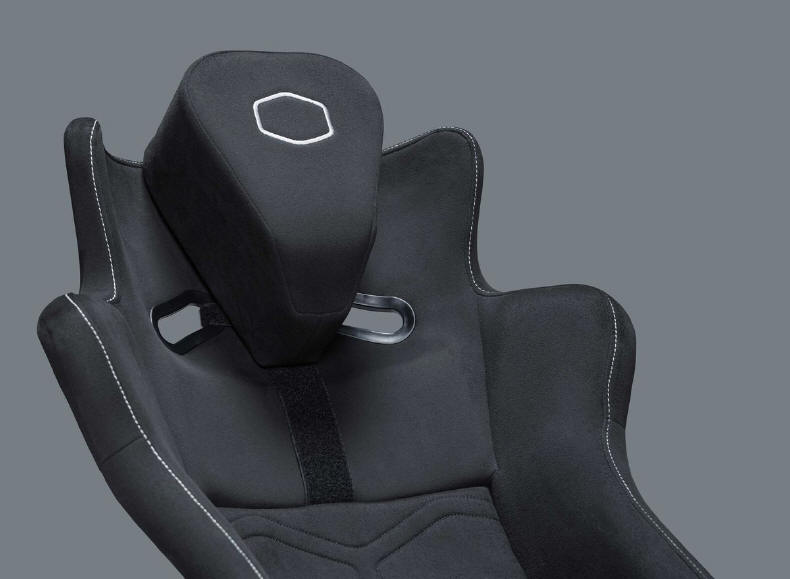 Cooler Master Dyn X — stanowisko dla miłośników symulatorów