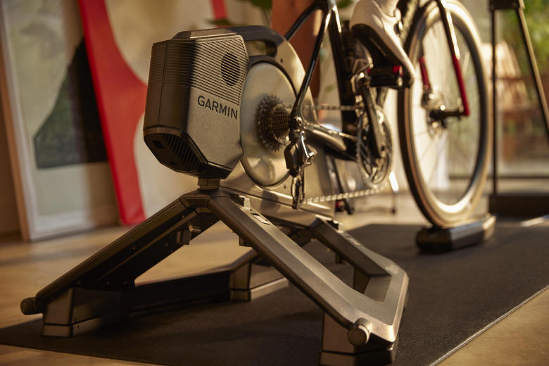 Garmin Tacx NEO 3M - inteligentny trenaer rowerowy