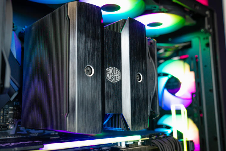 Cooler Master MA824 Stealth