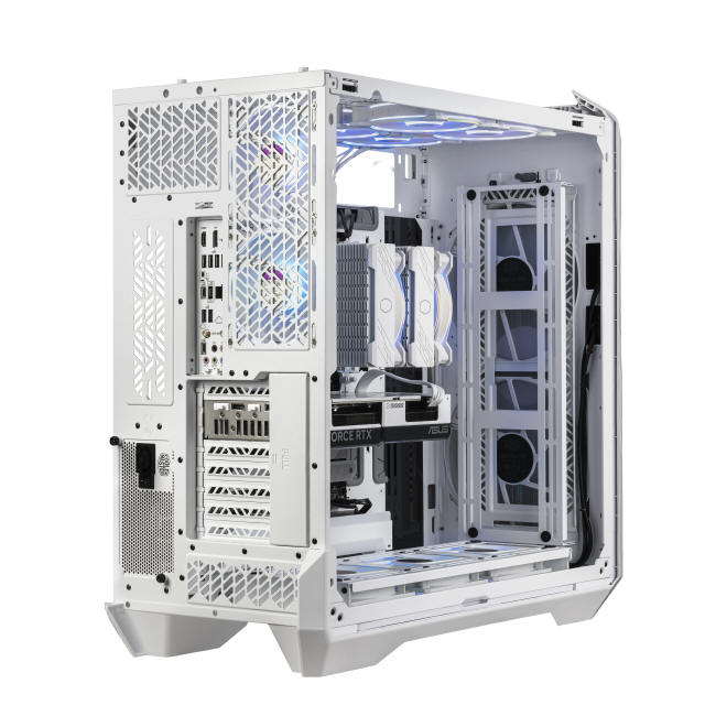 Cooler Master - premiera HAF 700 White i EVO White