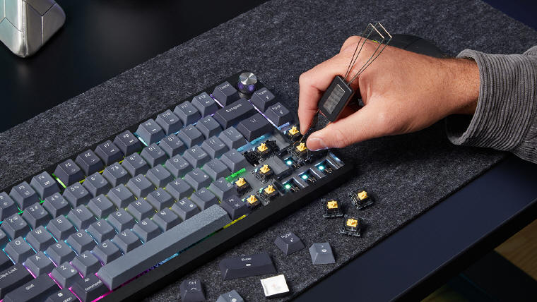 CORSAIR K65 PLUS WIRELESS