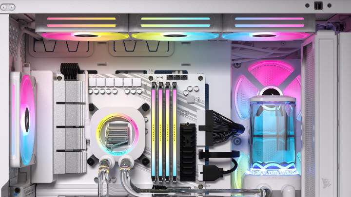 CORSAIR XH405i obsługujący technologię iCUE LINK