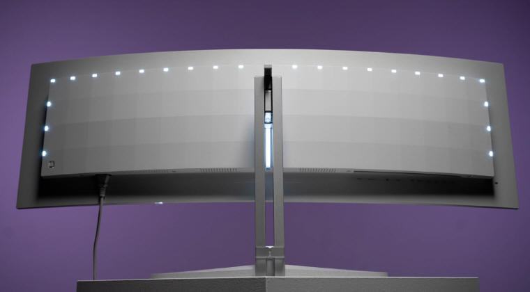 Philips Evnia 49M2C8900L - Rozmiar ma znaczenie