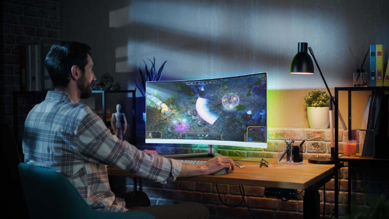 Philips Evnia 34M2C5501A – zakrzywiony monitor z oświetleniem Ambiglow